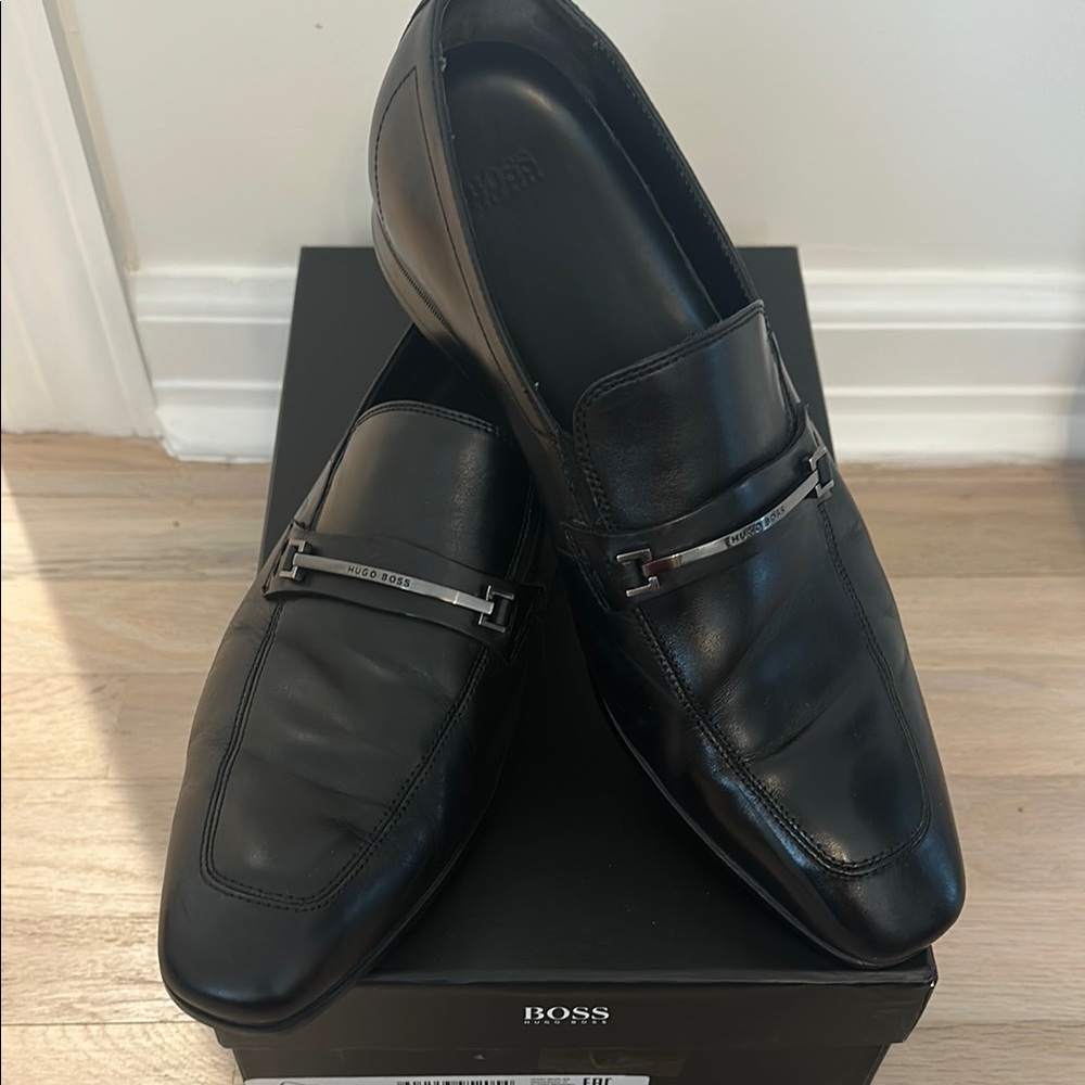 Hugo Boss Black Leather Loafers Slip-Ons